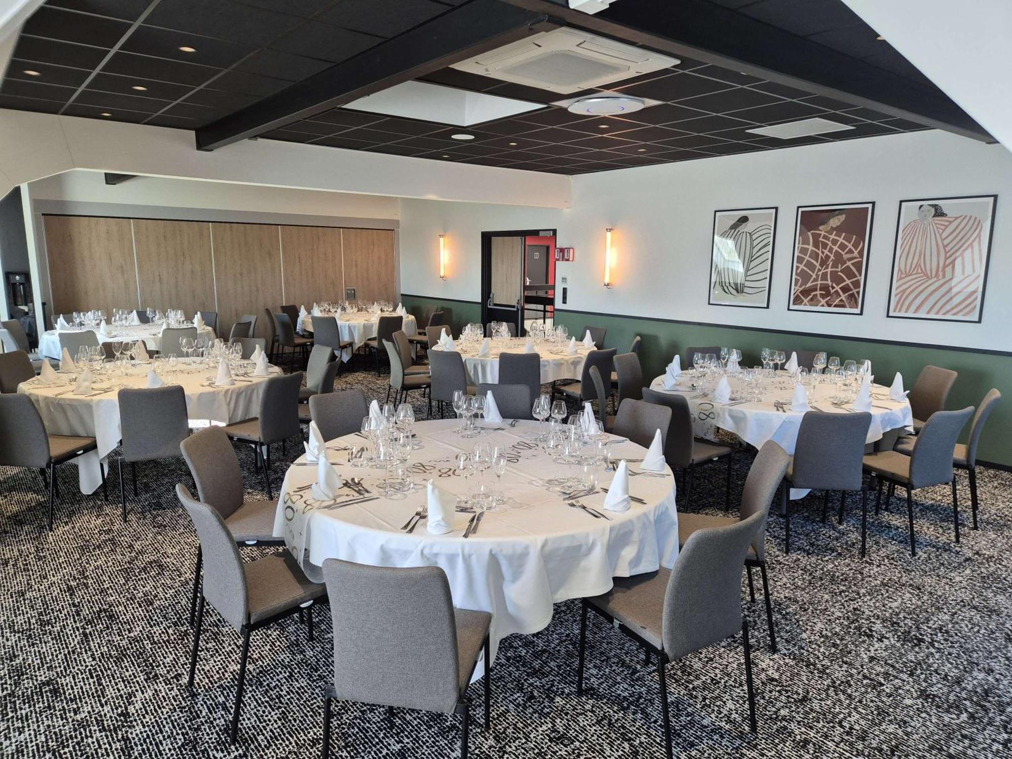 Ibis Beaune La Ferme Aux Vins Hotel 3*