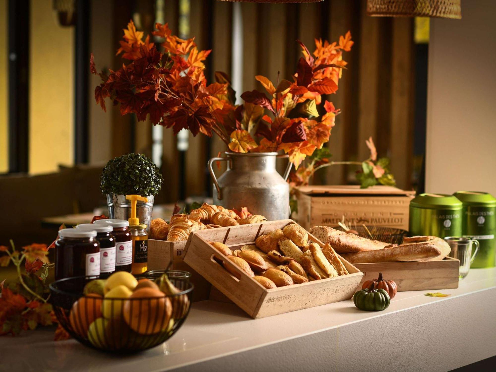 Ibis Beaune La Ferme Aux Vins Hotel 3*